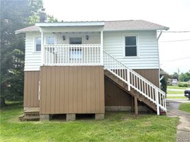 1000 1/2 Van Buren Ave - Photo 1 of 1
