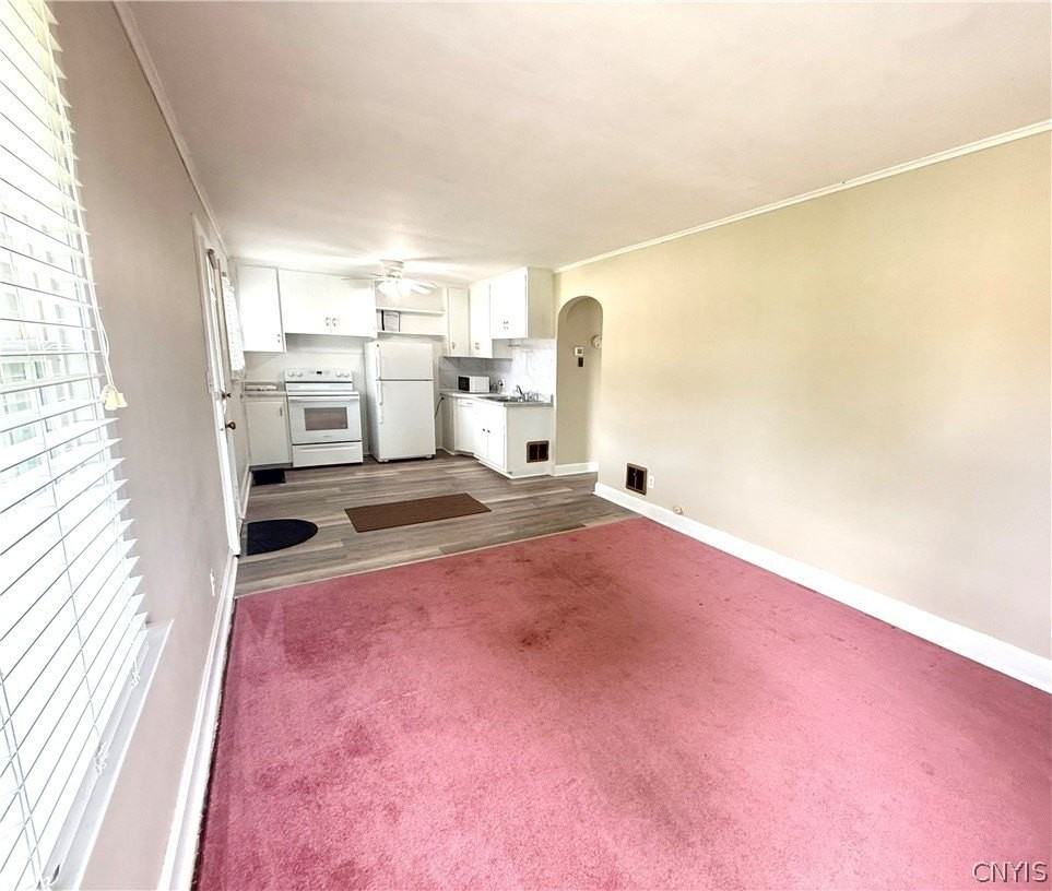 1000 1/2 Van Buren Ave - Photo 5 of 11