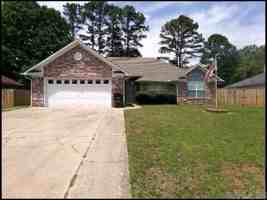featured image of 1024 Colonial Dr