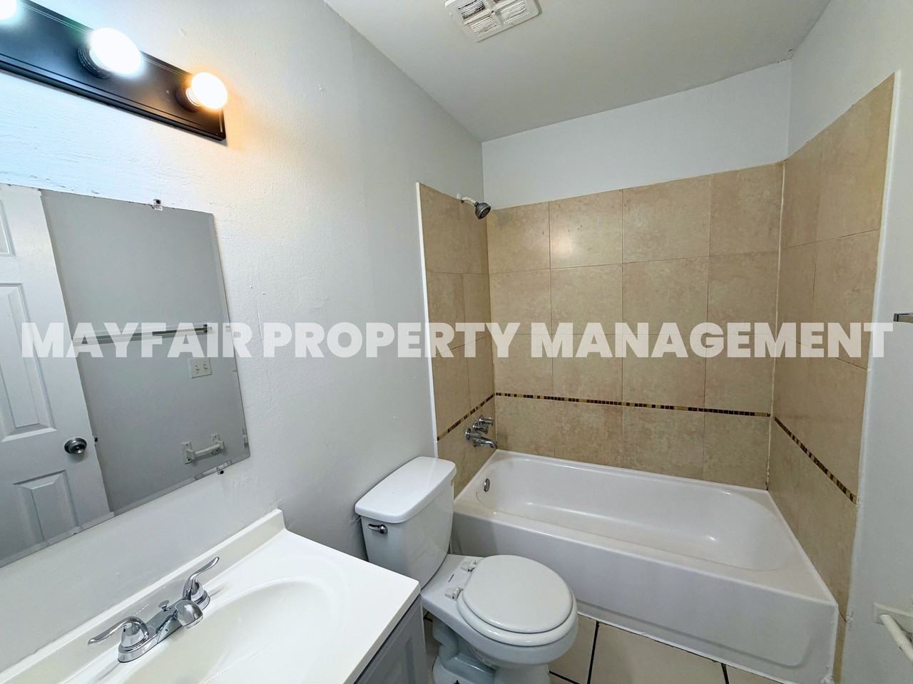 4160 NW 21st Street (Calypso Cay) -  E-220 - E-220 #E220 - Photo 6 of 15