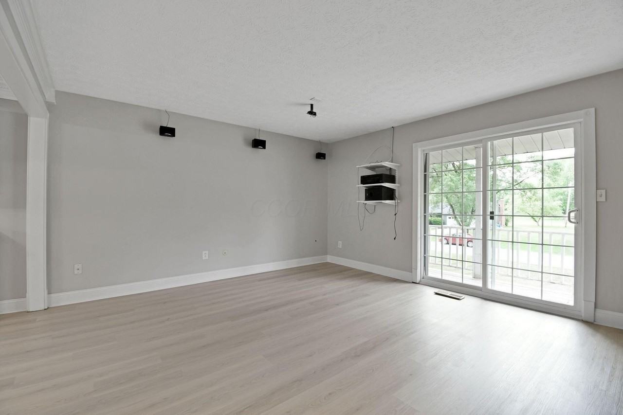 5978 Alice Dr - Photo 5 of 35