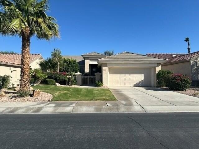 78111 Bovee Cir - Photo 2 of 32