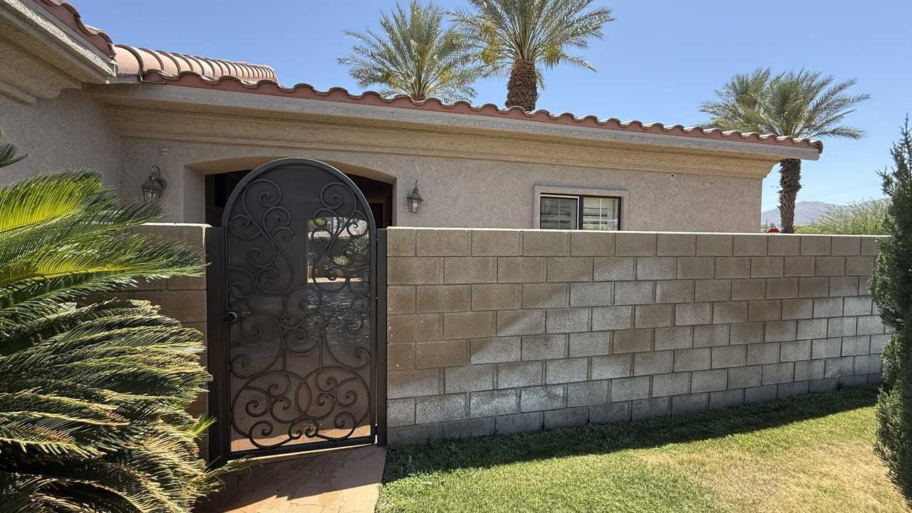 80161 Malaga Ave - Photo 3 of 27