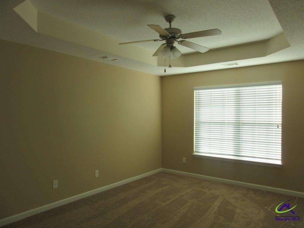 302 Timberwind Dr - Photo 4 of 6