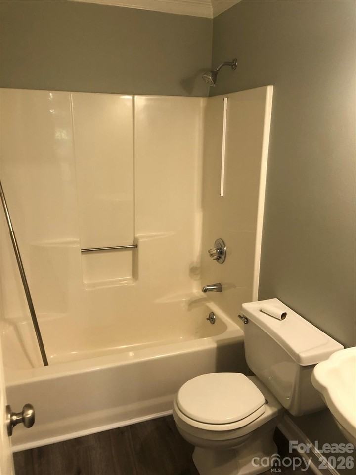 3700 Sandberry Dr - Photo 6 of 16