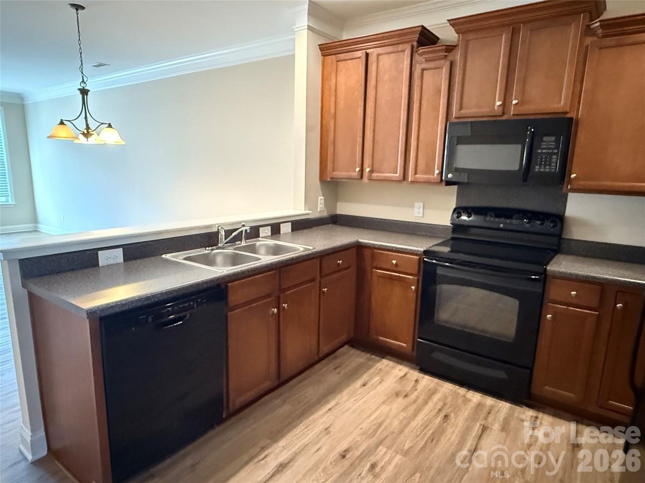 371 Beacon St Nw - Photo 4 of 19