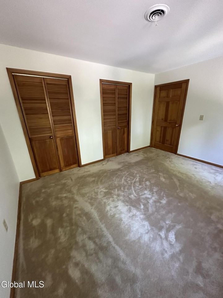 222 S Ten Broeck St #16 - Photo 5 of 20