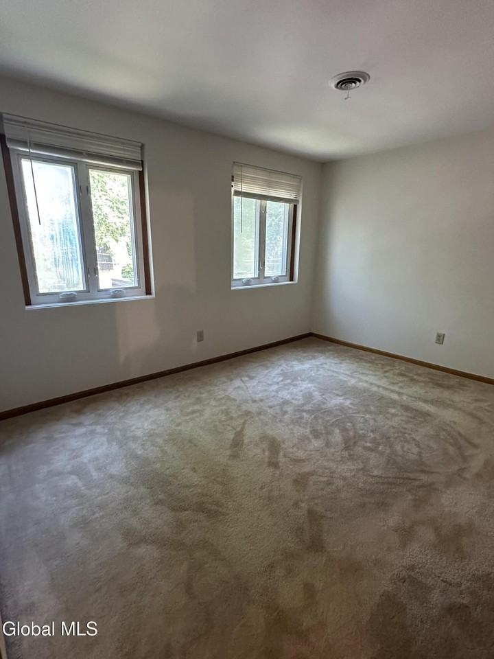 222 S Ten Broeck St #16 - Photo 6 of 20