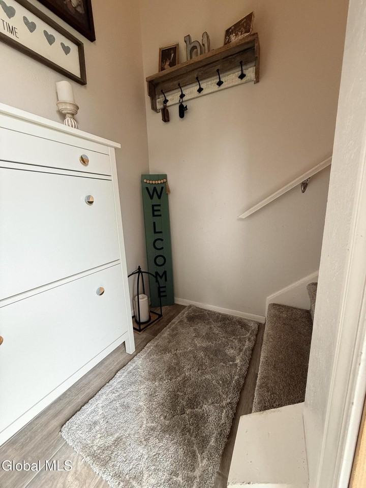 823 Hampton Place Blvd - Photo 7 of 28