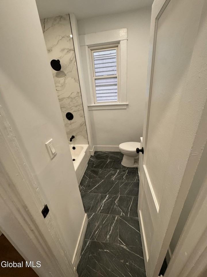 673 Myrtle Ave #2 - Photo 6 of 6