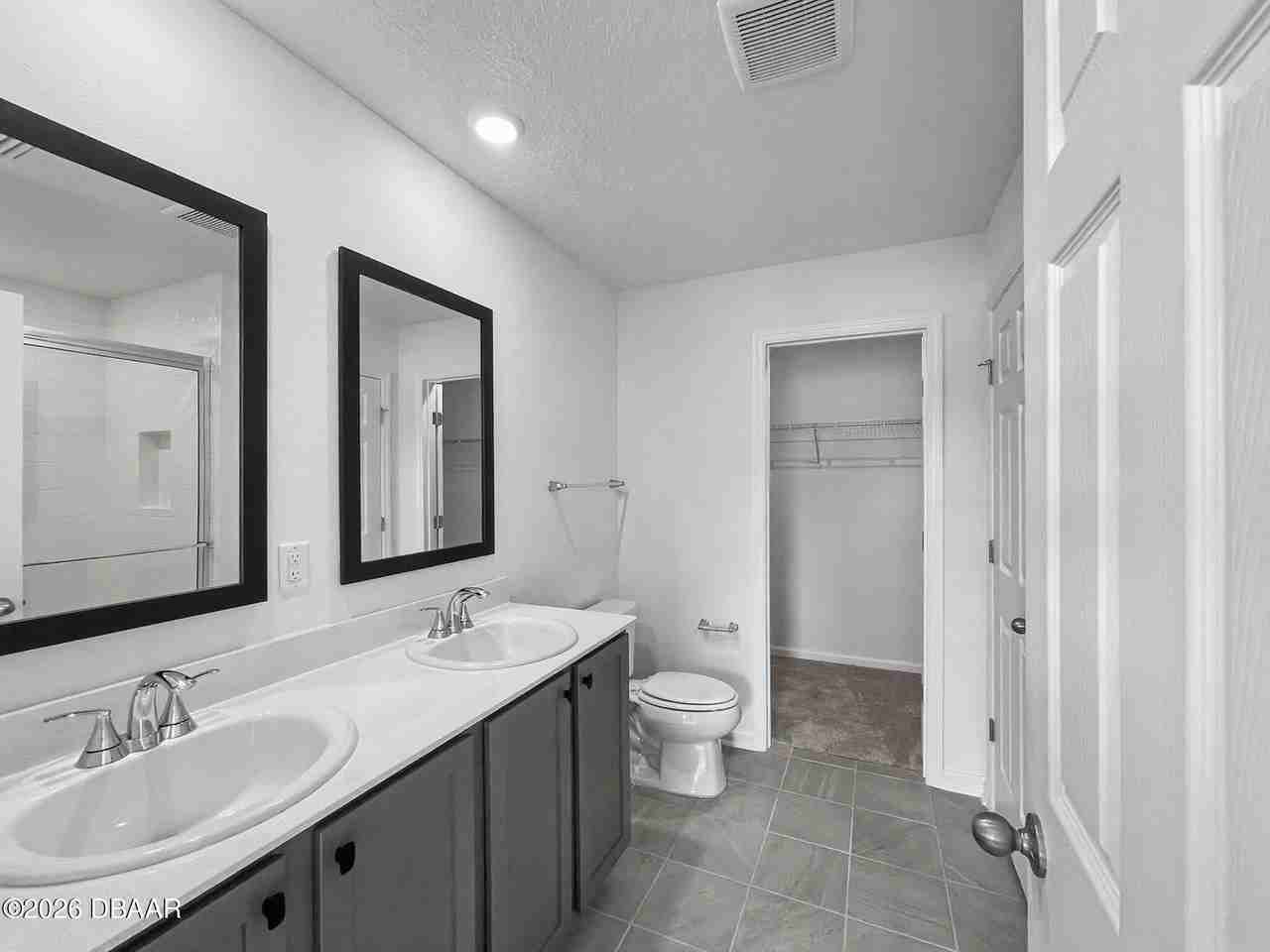 55 Signet Cir - Photo 6 of 39