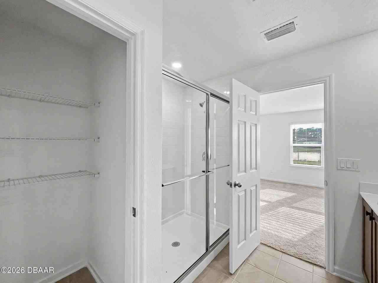 55 Signet Cir - Photo 7 of 39