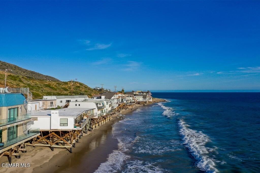 43300 Pacific Coast Hwy - Photo 2 of 36