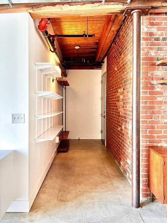 950 Dorchester Ave - Photo 4 of 18