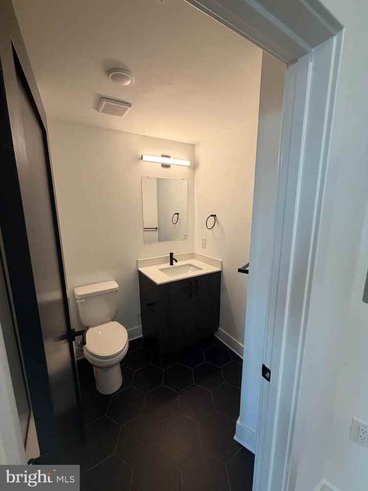 635 N 5th St - Photo 5 of 10
