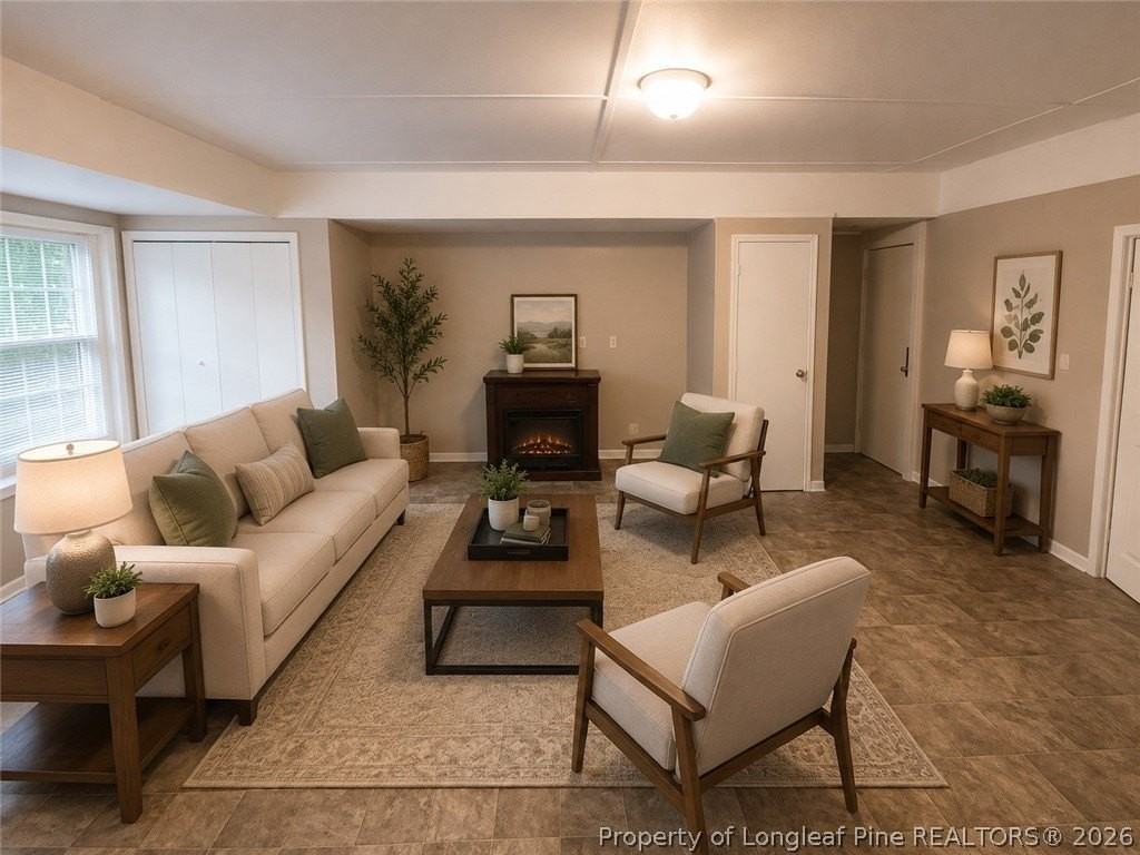 1404 Hibiscus Rd - Photo 6 of 10