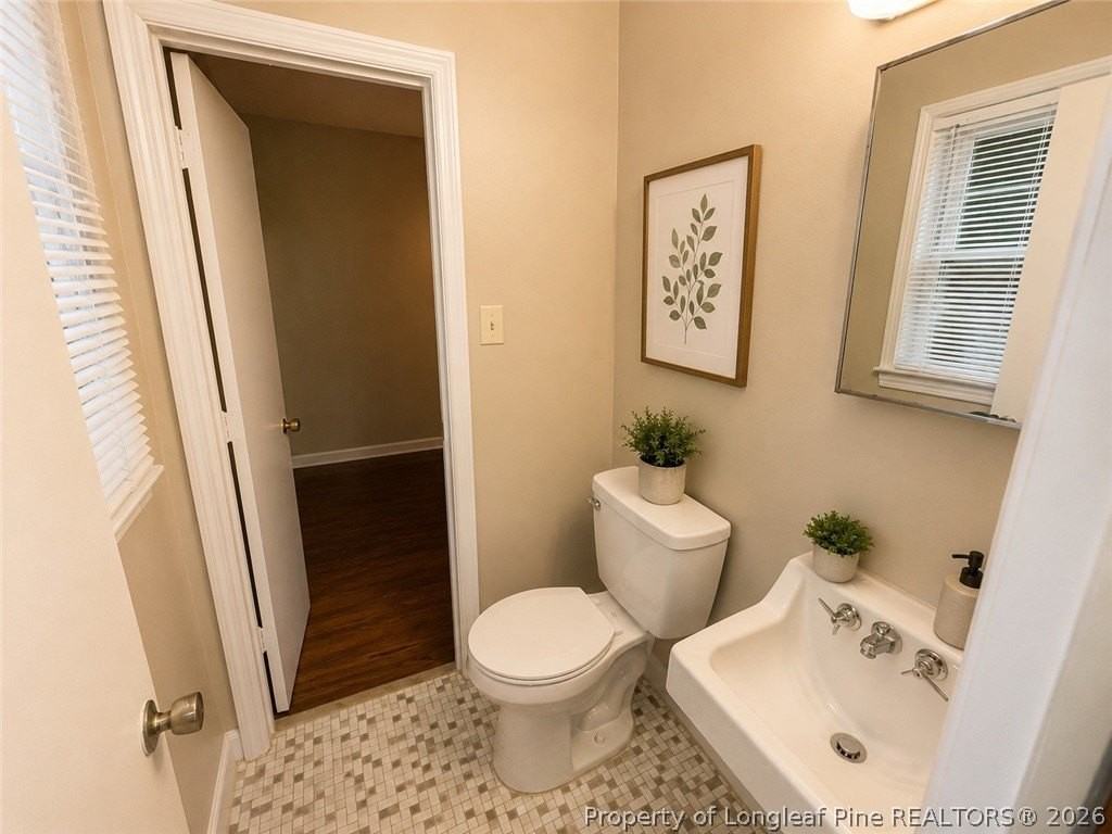 1404 Hibiscus Rd - Photo 7 of 10