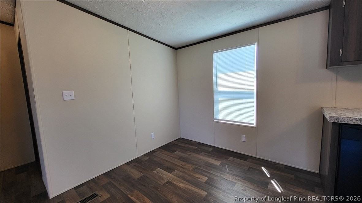 262 Burns Rd - Photo 5 of 12