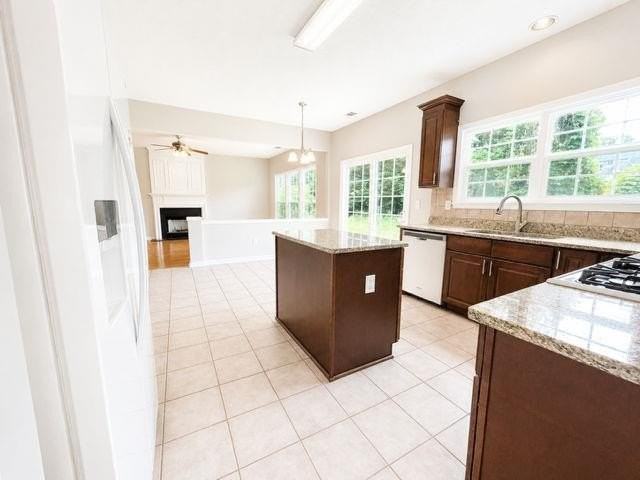 658 Glenbarrett Ct Ne - Photo 7 of 28