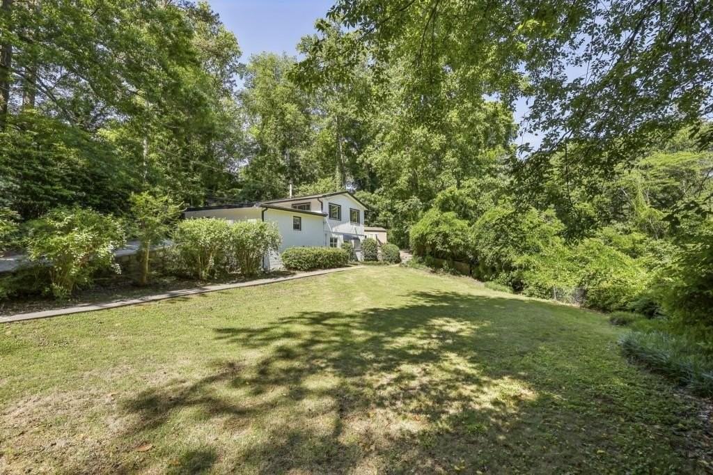 2056A Abby Ln Ne - Photo 6 of 50