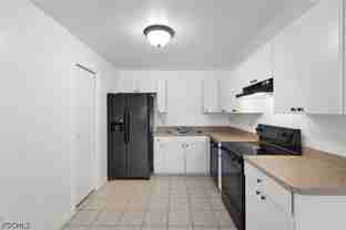 221 Meadow Rd - Photo 1 of 1