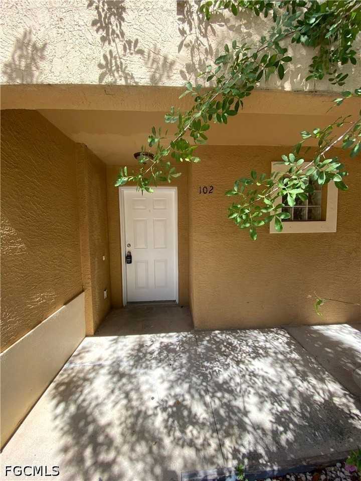 3806 Sw 7th Pl #102 - Photo 3 of 20