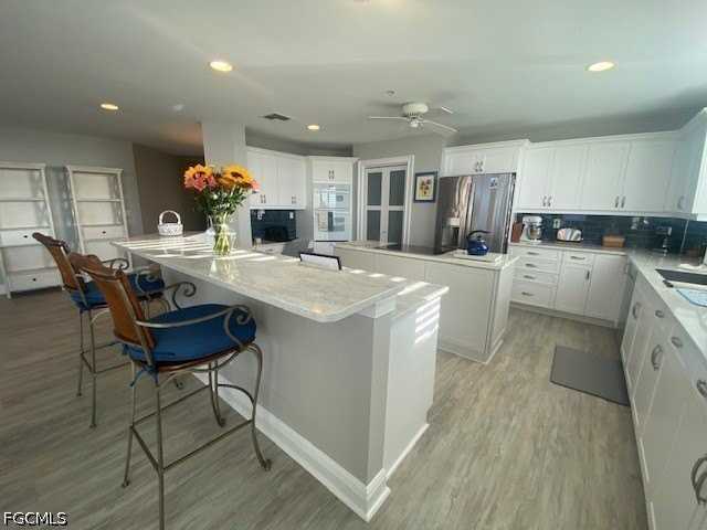 15160 Harbour Isle Dr #501 - Photo 7 of 30