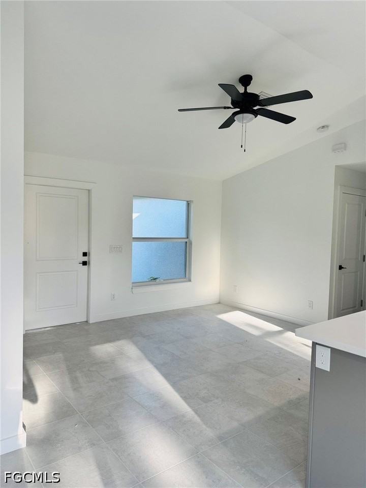 807 Monroe Ave - Photo 6 of 17