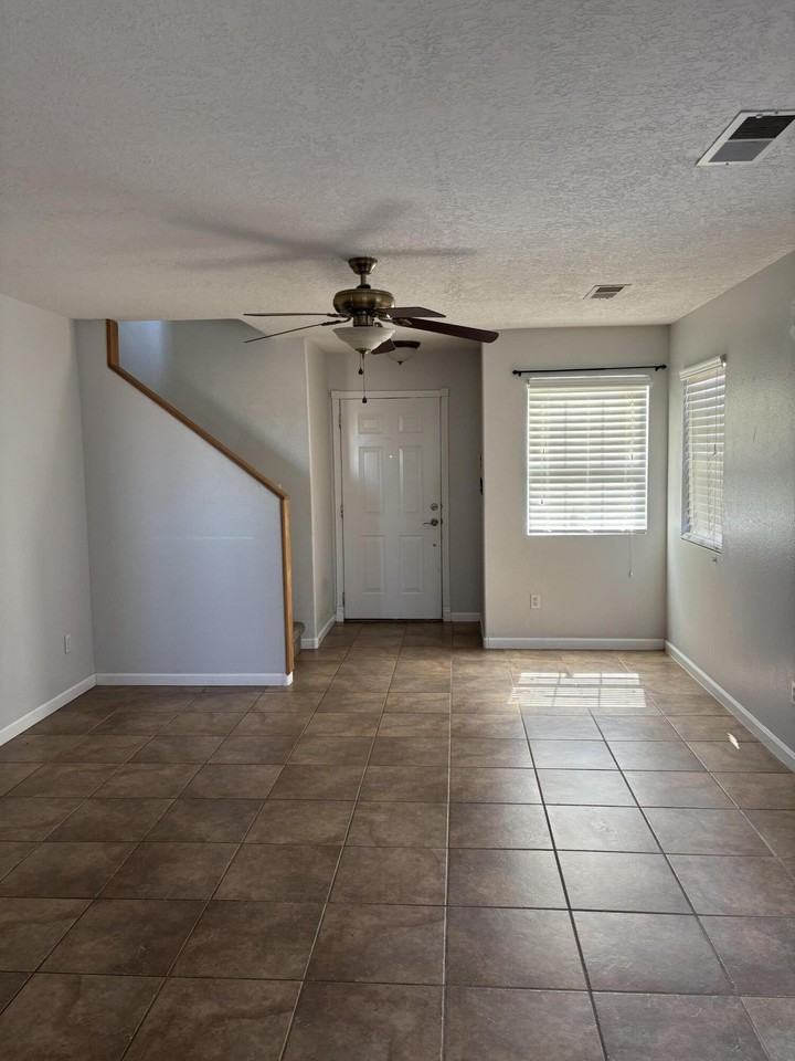 10711 Brookline Pl Nw - Photo 2 of 20