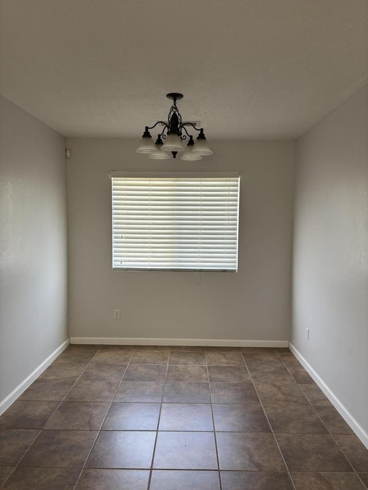 10711 Brookline Pl Nw - Photo 3 of 20