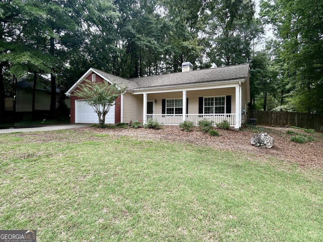 140 Piedmont Dr - Photo 2 of 24