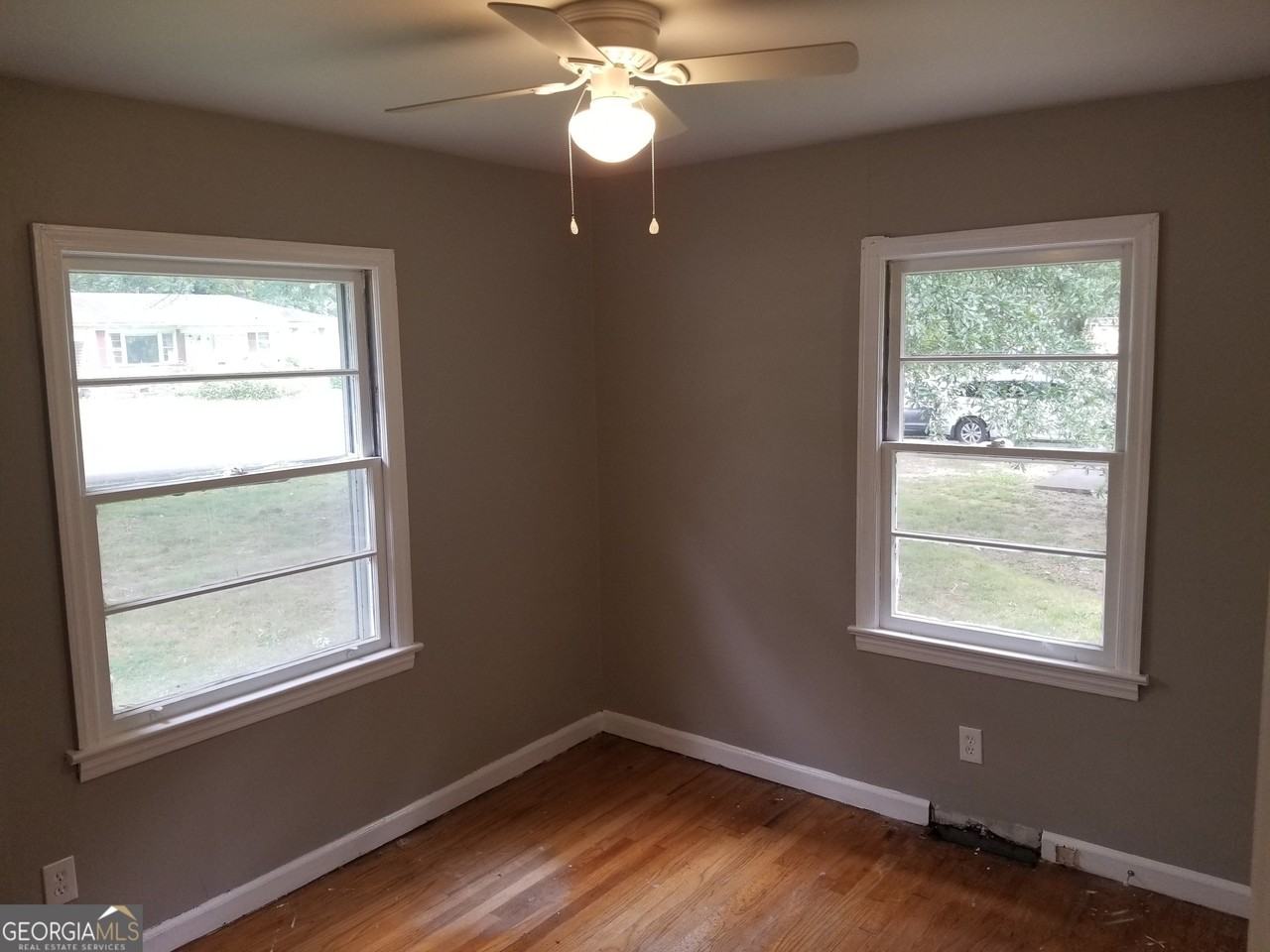 16 Rooney Rd Sw - Photo 5 of 23