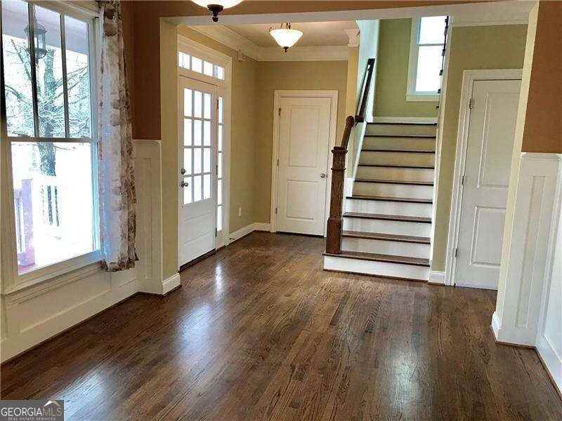 1678 Carr Cir Nw - Photo 2 of 36