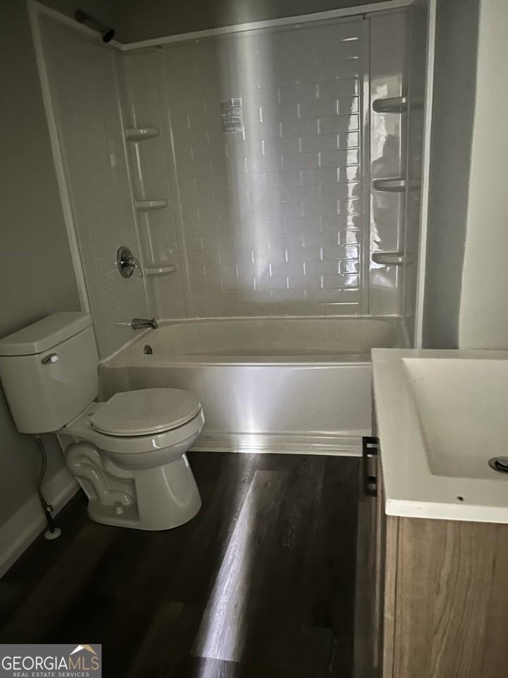 6 Windsor Dr - Photo 7 of 8