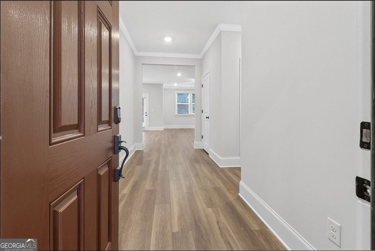 127 Vivian Ln - Photo 6 of 47