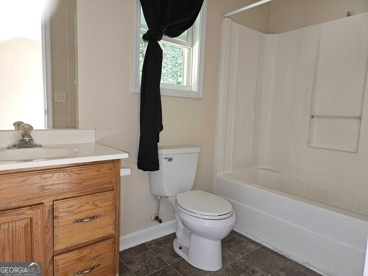 1210 Beaver Creek Dr #B - Photo 7 of 8