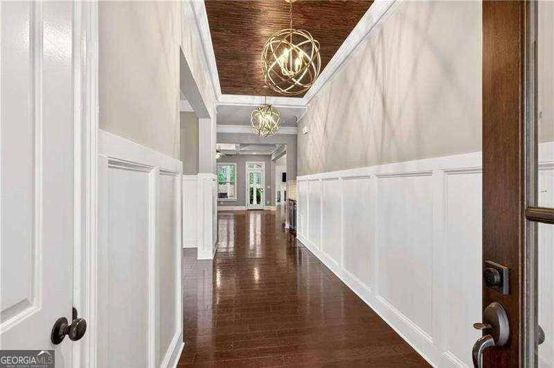 2607 Lulworth Ln - Photo 5 of 50