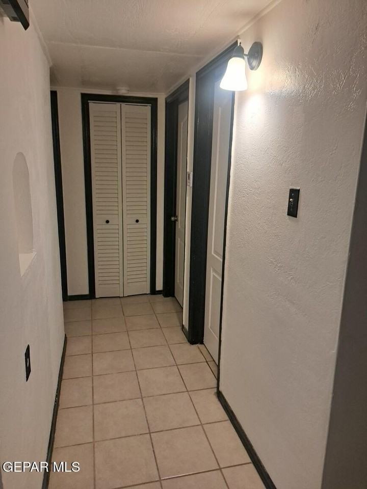 986 Gloria St - Photo 4 of 16