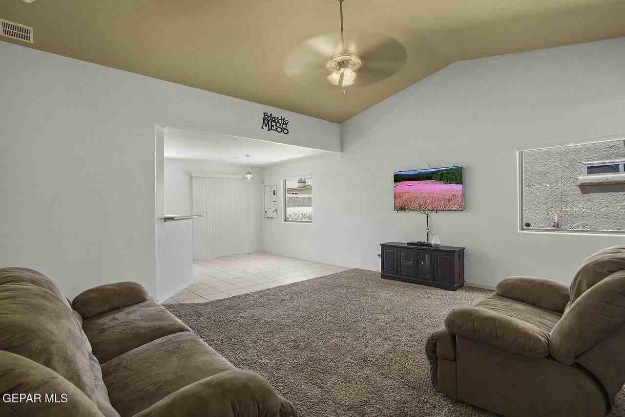 7244 Long Meadow Dr - Photo 6 of 27