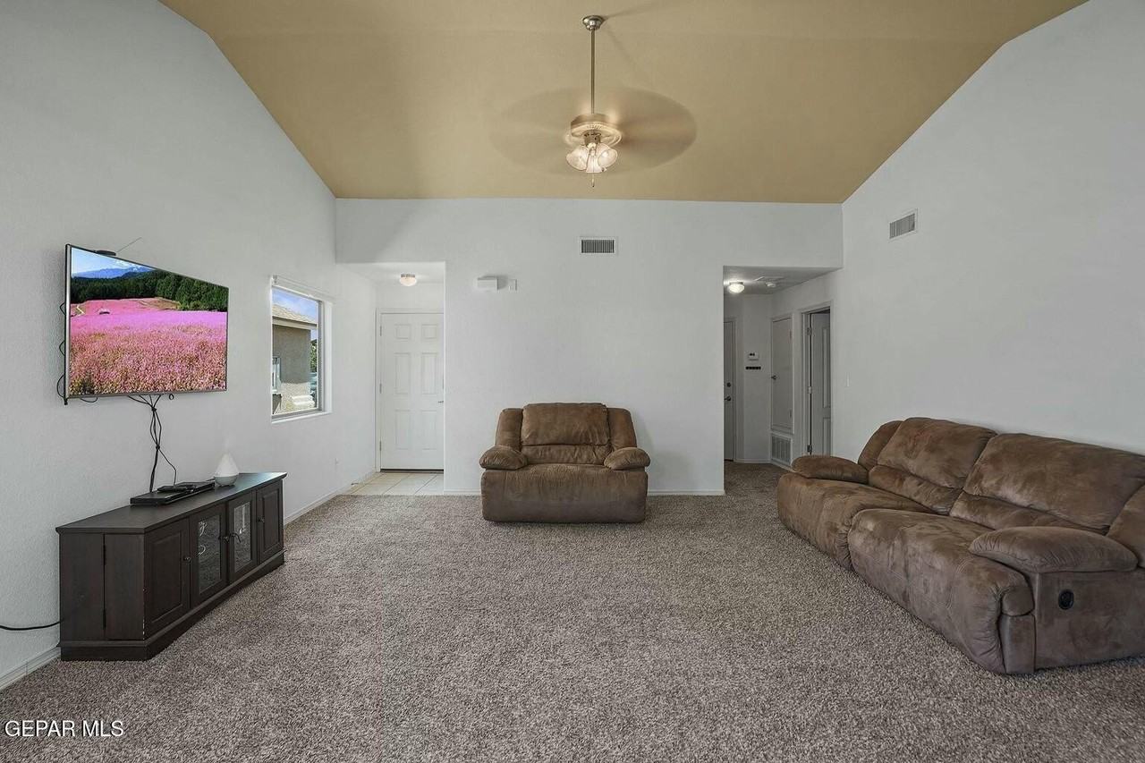 7244 Long Meadow Dr - Photo 7 of 27