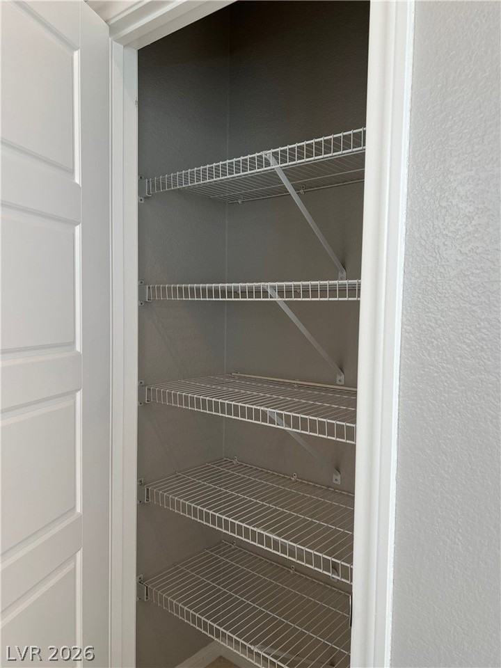 5981 Honeysuckle Ridge St - Photo 6 of 29