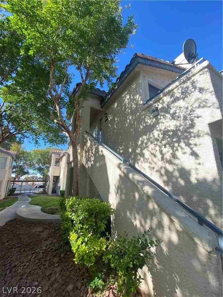 3152 Tarpon Dr #204 - Photo 2 of 26