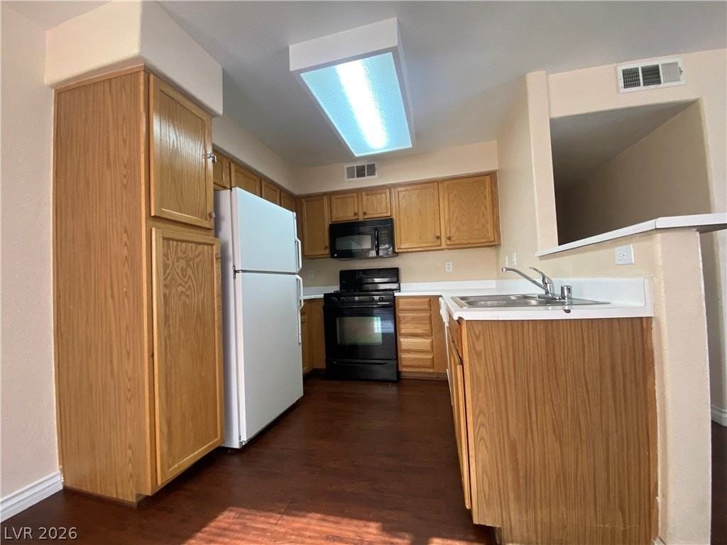 3152 Tarpon Dr #204 - Photo 6 of 26
