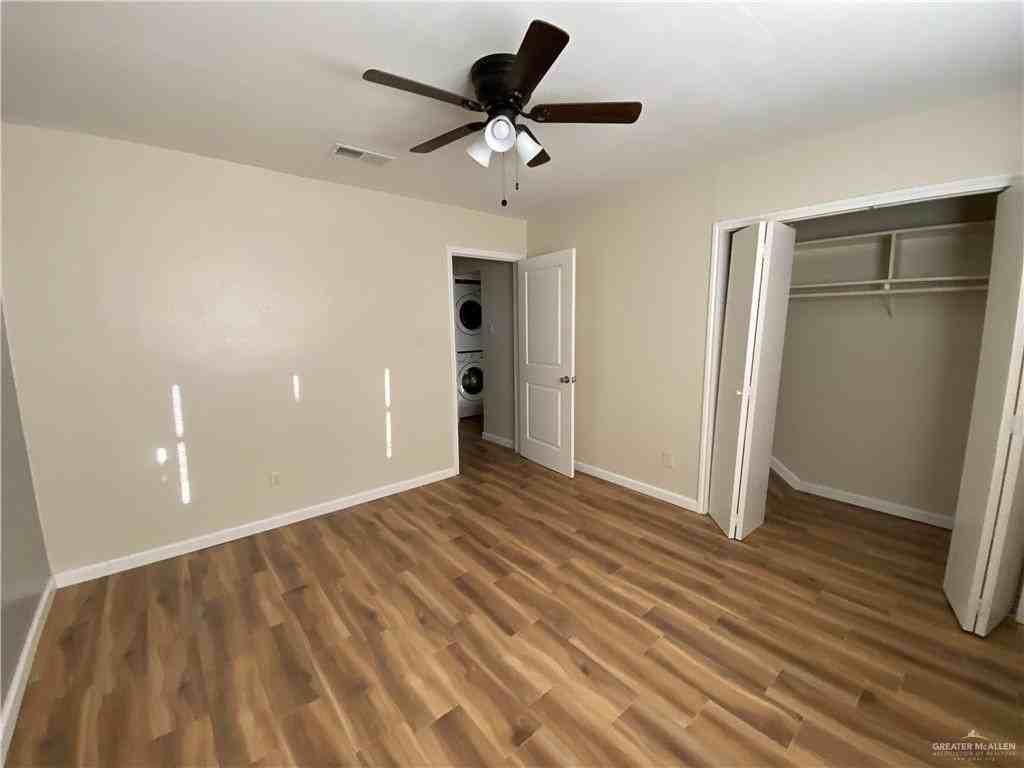 3210 N 25 1/2 St - Photo 4 of 11