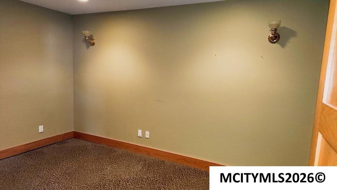 124 N Federal Ave - Photo 5 of 22