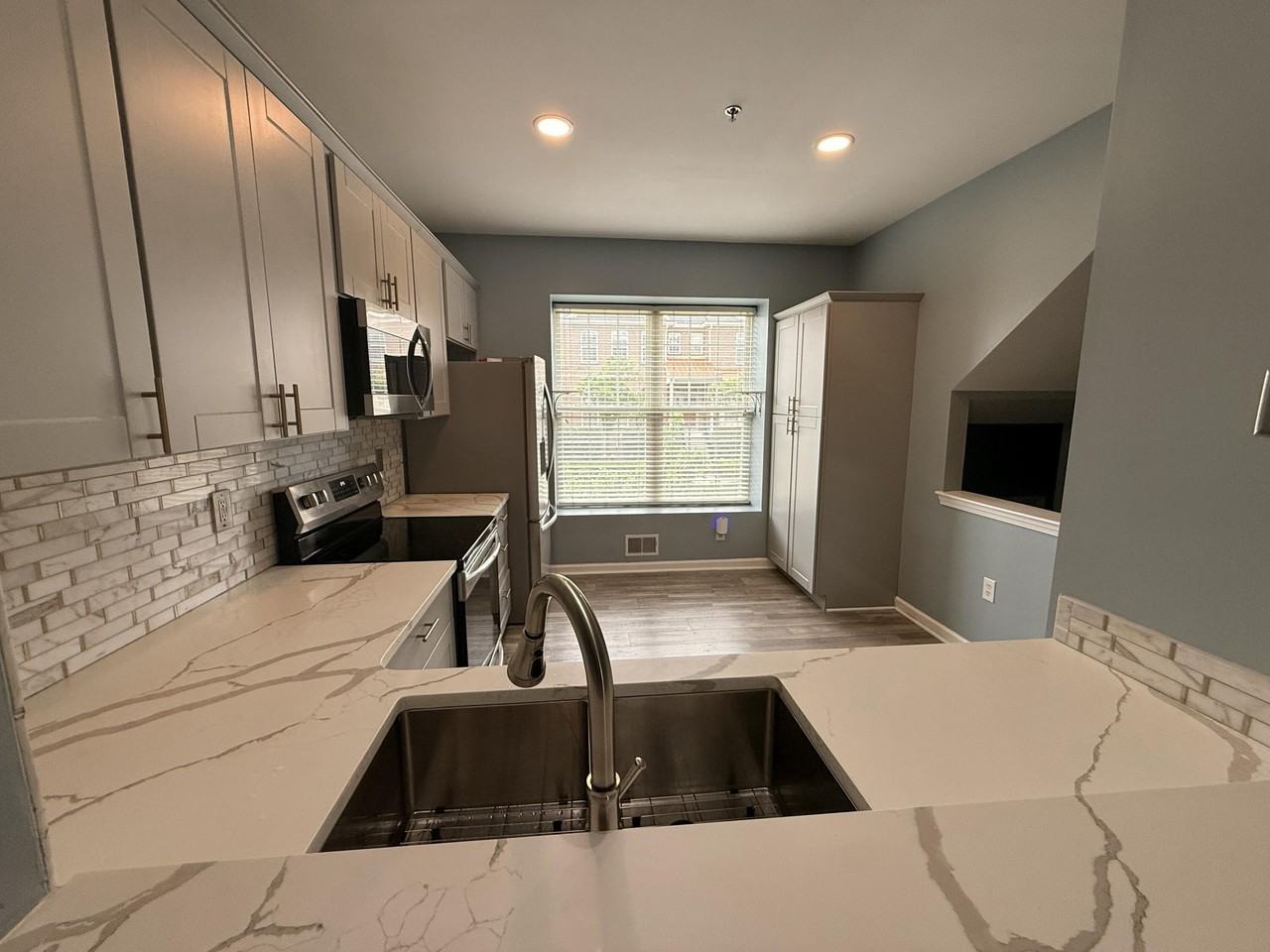 25582 Saint James - Photo 5 of 18