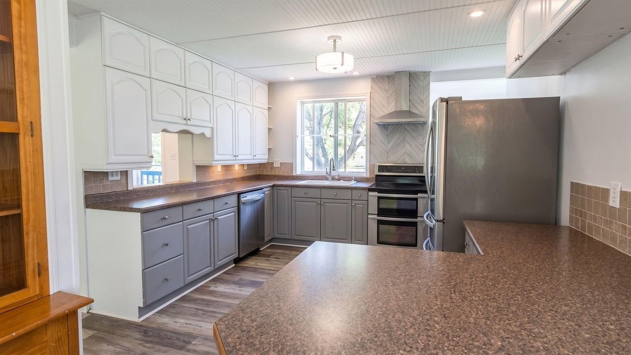 7351 Marsh Rd - Photo 4 of 14