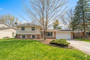 featured image of 3212 Lockridge Dr