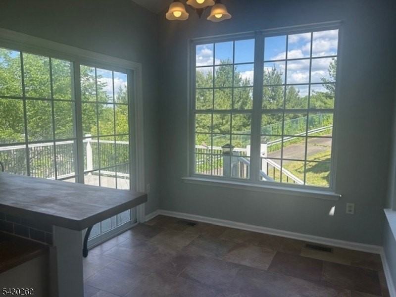 305 Winding Hill Dr - Photo 7 of 16
