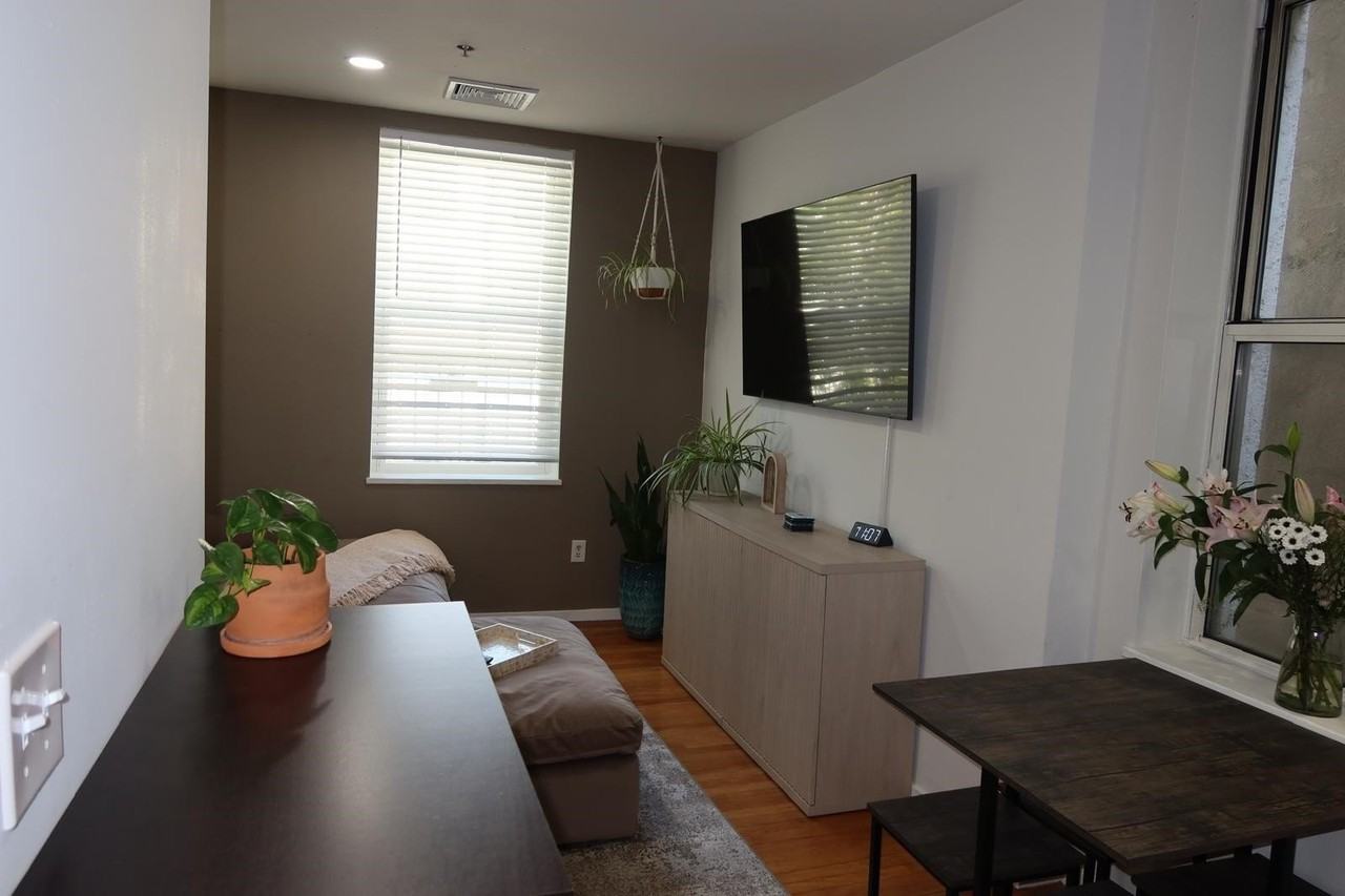 716 Adams St #3W - Photo 6 of 12